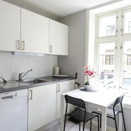 I Gamle Apartment *
